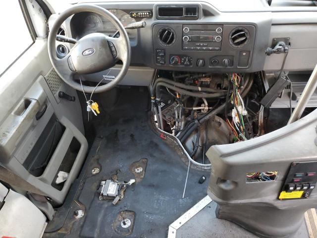 37323374 :رقم المزاد ، 1FDFE4FS8GDC33263 vin ، 2016 Ford Econoline E450 Super Duty Cutaway Van مزاد بيع