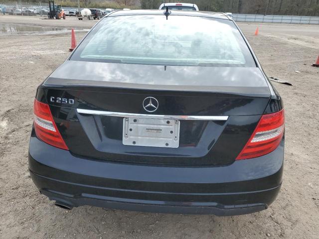 2014 Mercedes-benz C 250 მანქანა იყიდება აუქციონზე, vin: WDDGF4HB7EG240807, აუქციონის ნომერი: 39201504