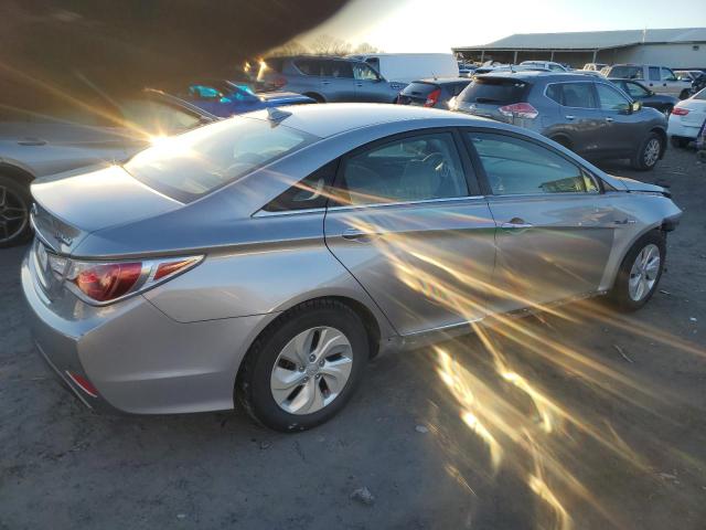 2014 Hyundai Sonata Hybrid მანქანა იყიდება აუქციონზე, vin: KMHEC4A4XEA117703, აუქციონის ნომერი: 37749034