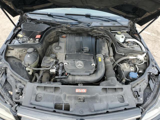 2014 Mercedes-benz C 250 მანქანა იყიდება აუქციონზე, vin: WDDGF4HB7EG240807, აუქციონის ნომერი: 39201504