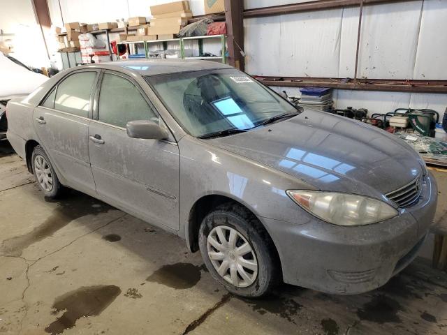 2005 Toyota Camry Le მანქანა იყიდება აუქციონზე, vin: 4T1BE32K35U576090, აუქციონის ნომერი: 39298584