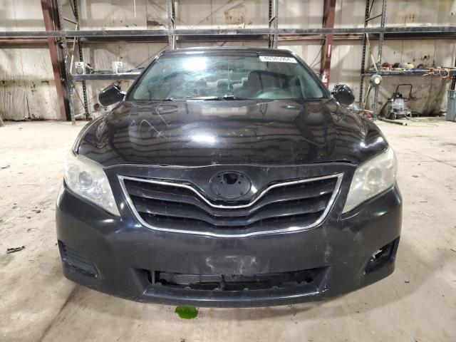 40345964 :رقم المزاد ، 4T1BK3EKXBU117591 vin ، 2011 Toyota Camry Se مزاد بيع