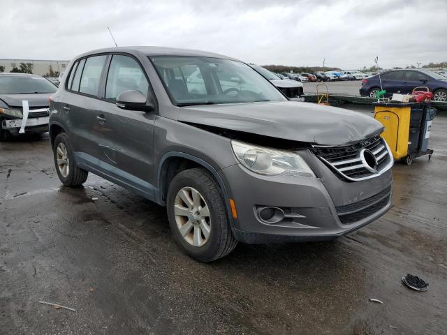37458814 :رقم المزاد ، WVGAV7AXXAW511610 vin ، 2010 Volkswagen Tiguan S مزاد بيع