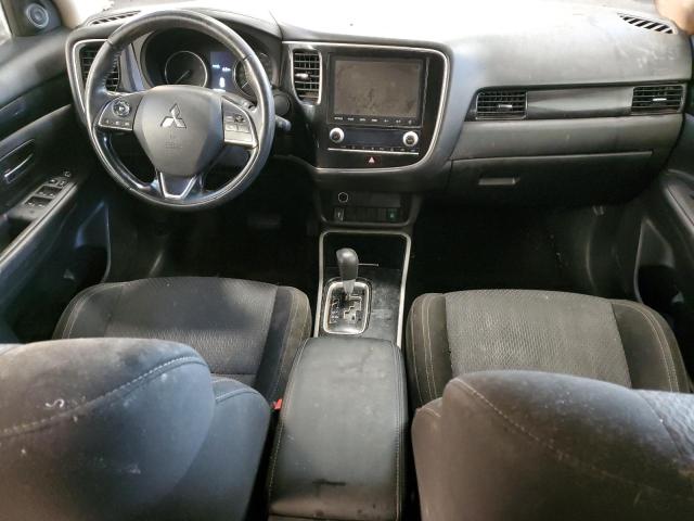 37162224 :رقم المزاد ، JA4AZ2A35LZ604135 vin ، 2020 Mitsubishi Outlander Es مزاد بيع