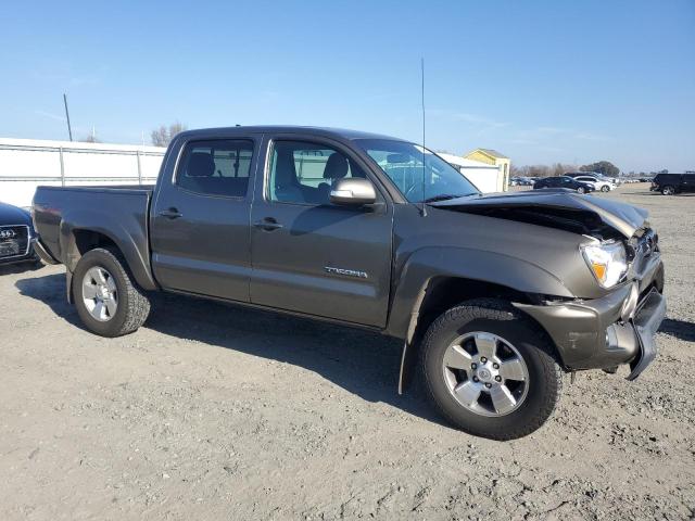 89409425 :رقم المزاد ، 3TMLU4EN1FM171729 vin ، 2015 Toyota Tacoma مزاد بيع