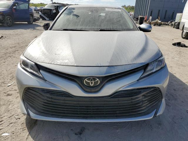 2018 Toyota Camry მანქანა იყიდება აუქციონზე, vin: 4T1B11HK1JU554414, აუქციონის ნომერი: 42504855