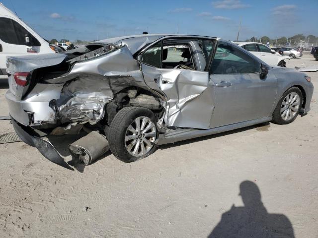 2018 Toyota Camry მანქანა იყიდება აუქციონზე, vin: 4T1B11HK1JU554414, აუქციონის ნომერი: 42504855