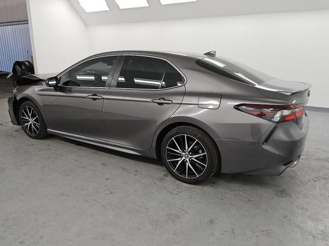 86945474 :رقم المزاد ، 4T1G11AK7NU671887 vin ، 2022 Toyota Camry مزاد بيع