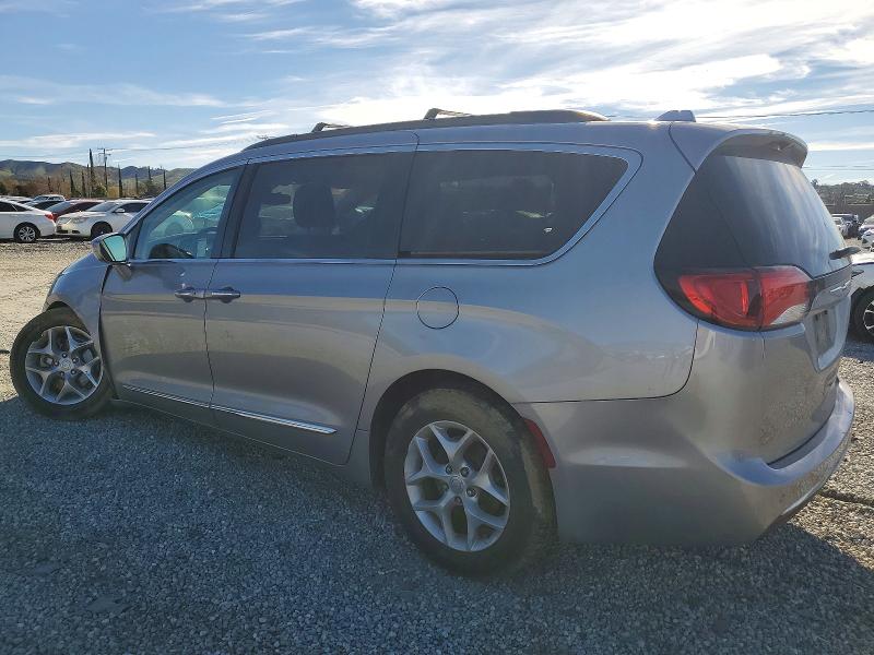 99900885 :رقم المزاد ، 2C4RC1BG6HR656512 vin ، 2017 Chrysler Pacifica مزاد بيع