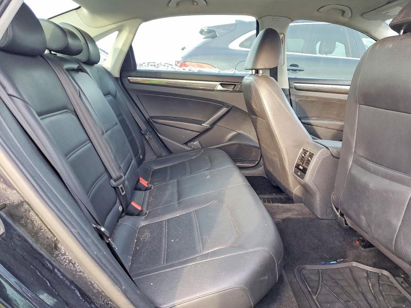 Auction sale of the 2017 Volkswagen Passat, vin: 1VWBT7A37HC044912, lot number: 73656235