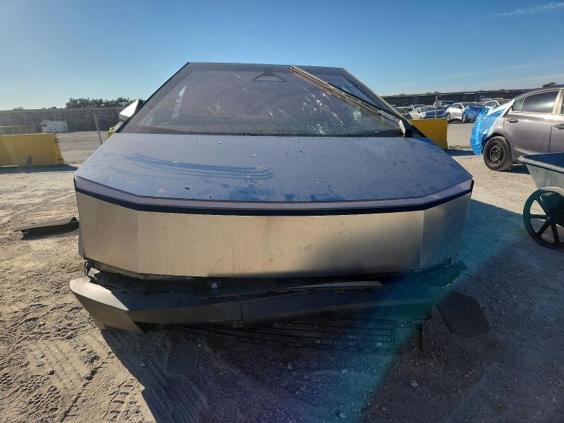 Продажа на аукционе авто 2025 Tesla Cybertruck, vin: 7G2CEHEE0SA061350, номер лота: 98650915
