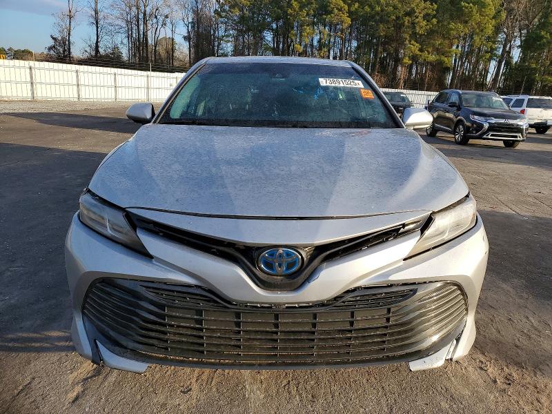 2019 Toyota Camry Le მანქანა იყიდება აუქციონზე, vin: 4T1B31HK0KU511467, აუქციონის ნომერი: 73891525