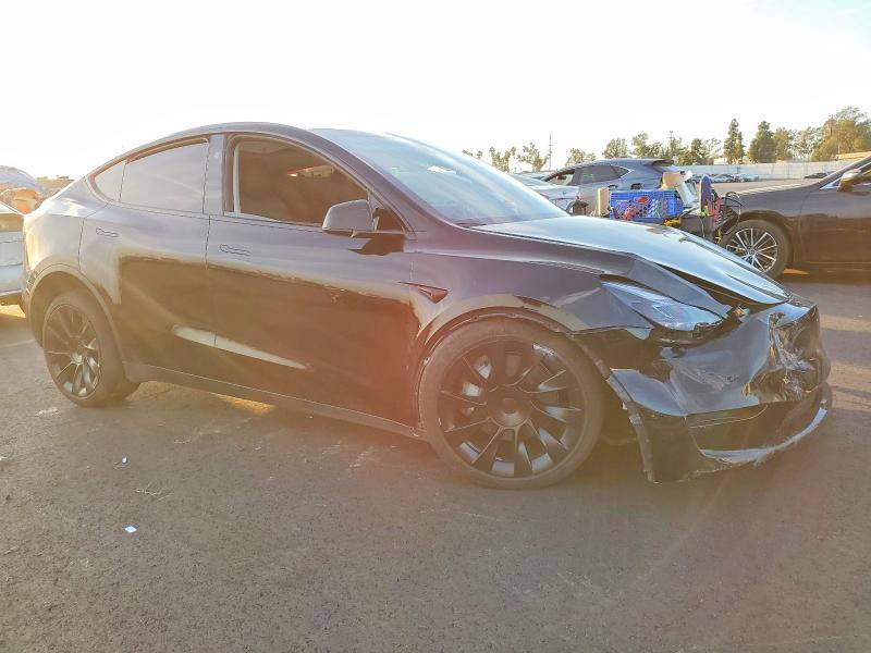 Продажа на аукционе авто 2024 Tesla Model Y, vin: 7SAYGDEE5RA229864, номер лота: 75159715