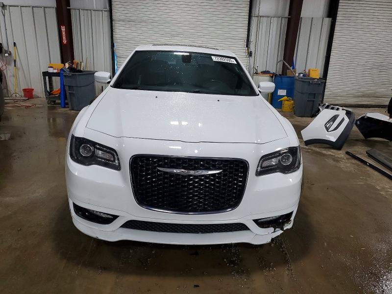Продажа на аукционе авто 2018 Chrysler 300, vin: 2C3CCAGGXJH149515, номер лота: 72392595