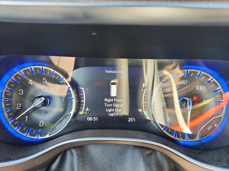 97680925 :رقم المزاد ، 2C4RC1EG2HR634633 vin ، 2017 Chrysler Pacifica مزاد بيع