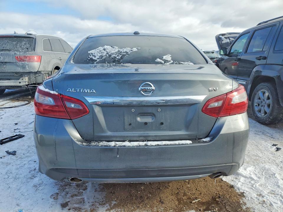 74014935 :رقم المزاد ، 1N4AL3AP3JC250136 vin ، 2018 Nissan Altima مزاد بيع