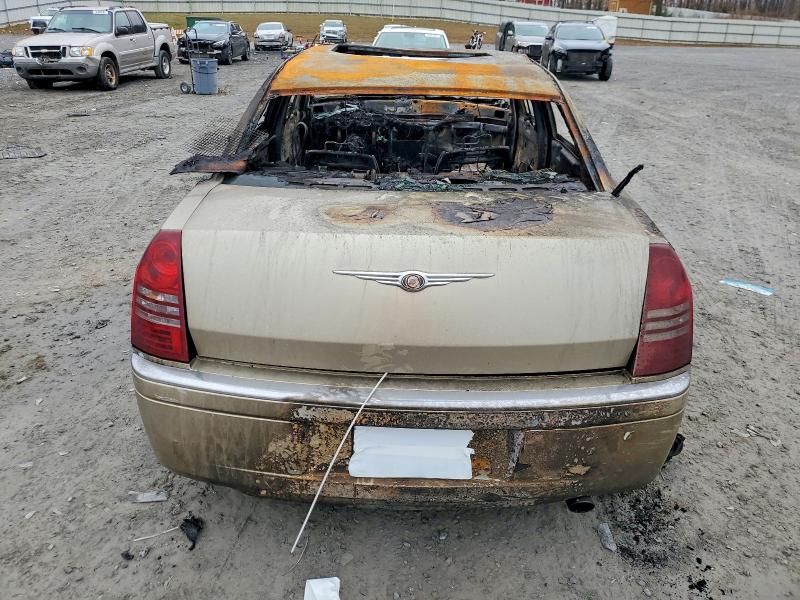 2006 Chrysler 300c მანქანა იყიდება აუქციონზე, vin: 2C3KA63H36H409144, აუქციონის ნომერი: 72216645