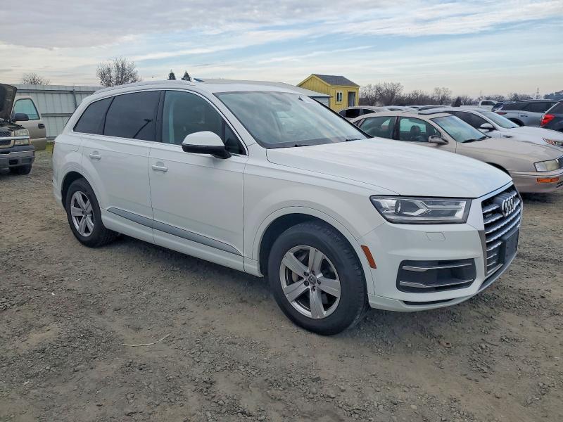 Продажа на аукционе авто 2018 Audi Q7 Premium, vin: WA1AHAF74JD005035, номер лота: 74809005