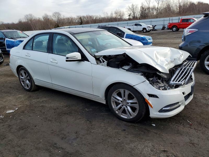 2012 Mercedes-benz C მანქანა იყიდება აუქციონზე, vin: WDDGF8BB3CR197262, აუქციონის ნომერი: 72763815