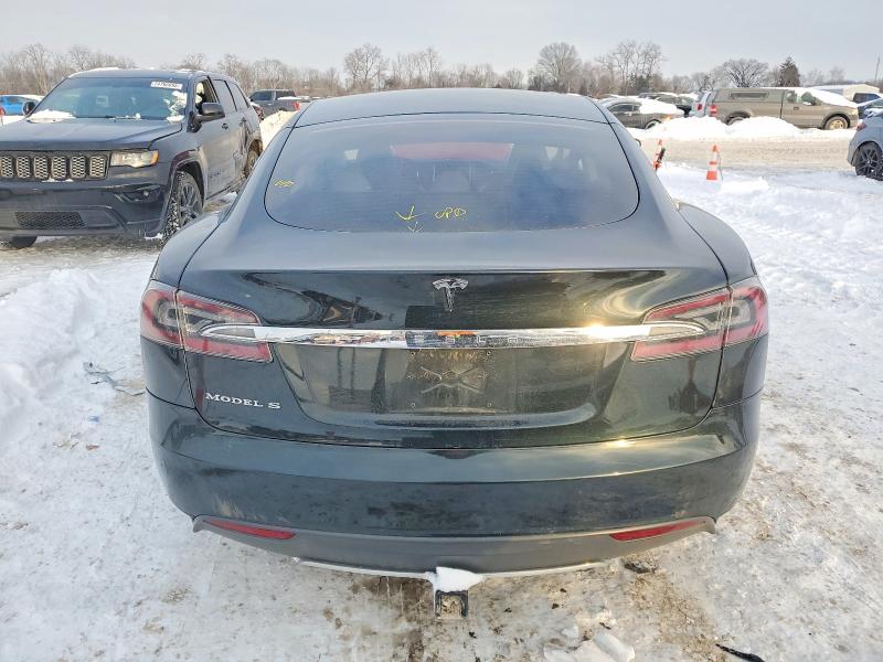 2013 Tesla Model S მანქანა იყიდება აუქციონზე, vin: 5YJSA1CGXDFP03942, აუქციონის ნომერი: 74706565