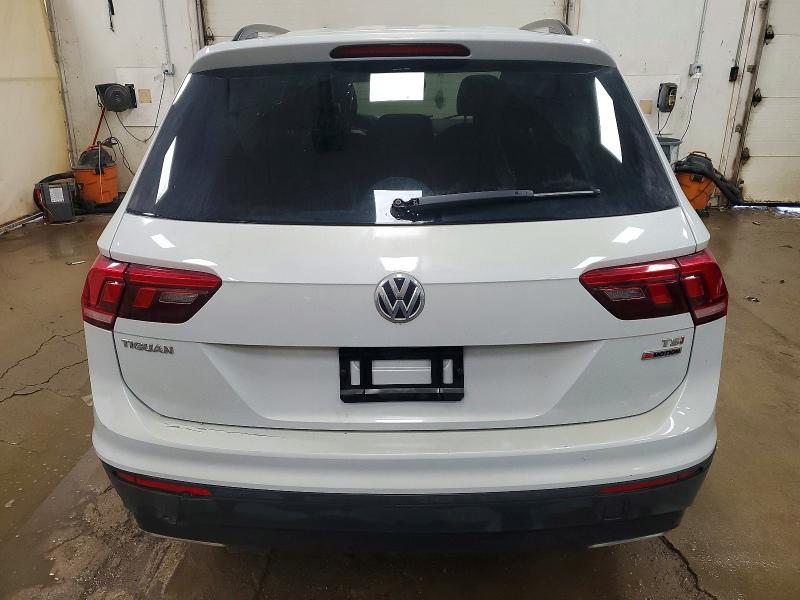 74414265 :رقم المزاد ، 3VV0B7AX9JM095074 vin ، 2018 Volkswagen Tiguan مزاد بيع