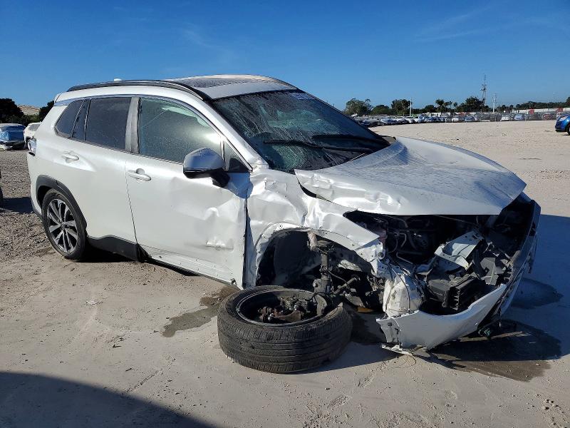 Auction sale of the 2022 Toyota Corolla Cross, vin: 7MUDAAAG4NV011657, lot number: 99507075