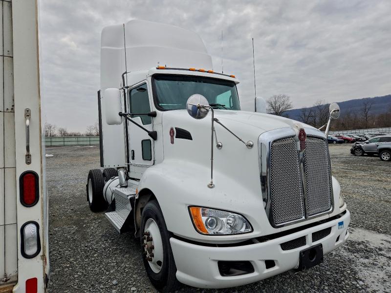 Продажа на аукционе авто 2013 Kenworth T660, vin: 1XKAA48X2DJ354794, номер лота: 93072645
