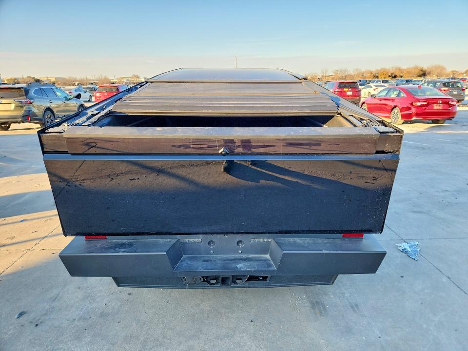 72872395 :رقم المزاد ، 7G2CEHED3SA078604 vin ، 2025 Tesla Cybertruck مزاد بيع