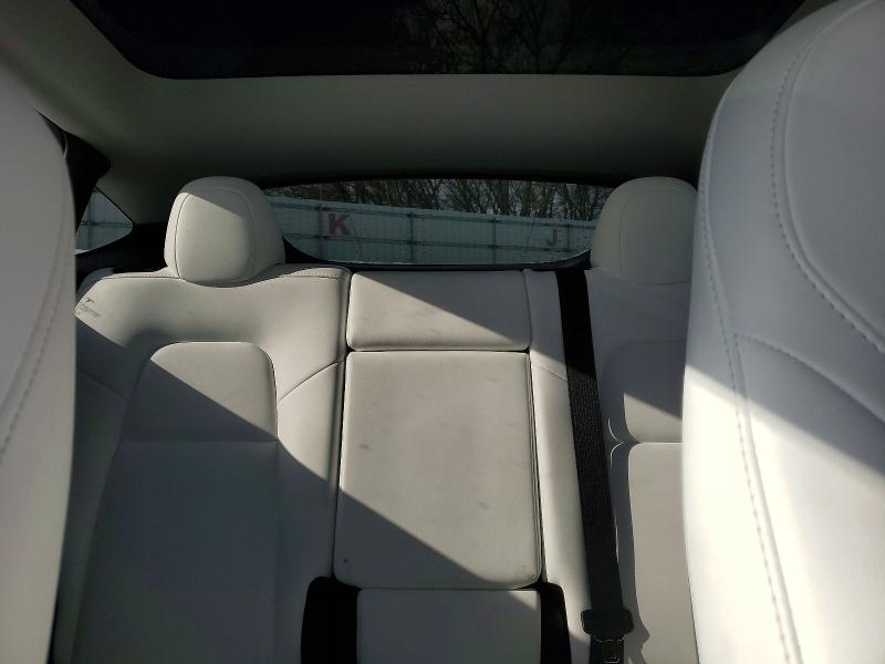 2024 Tesla Model Y მანქანა იყიდება აუქციონზე, vin: 7SAYGDED5RF103322, აუქციონის ნომერი: 74109375