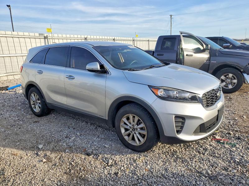 2019 Kia Sorento მანქანა იყიდება აუქციონზე, vin: 5XYPGDA53KG560314, აუქციონის ნომერი: 99754665