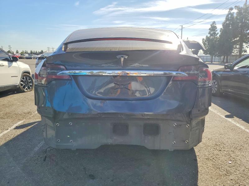 73994255 :رقم المزاد ، 5YJXCBE25GF007467 vin ، 2016 Tesla Model X مزاد بيع