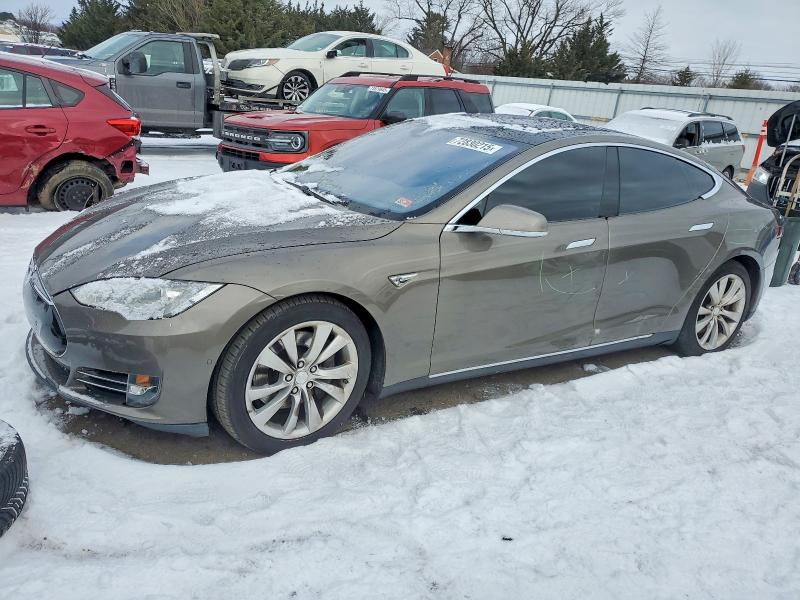 Aukcja sprzedaży 2015 Tesla Model S, vin: 5YJSA1E26FF106145, numer aukcji: 72830215