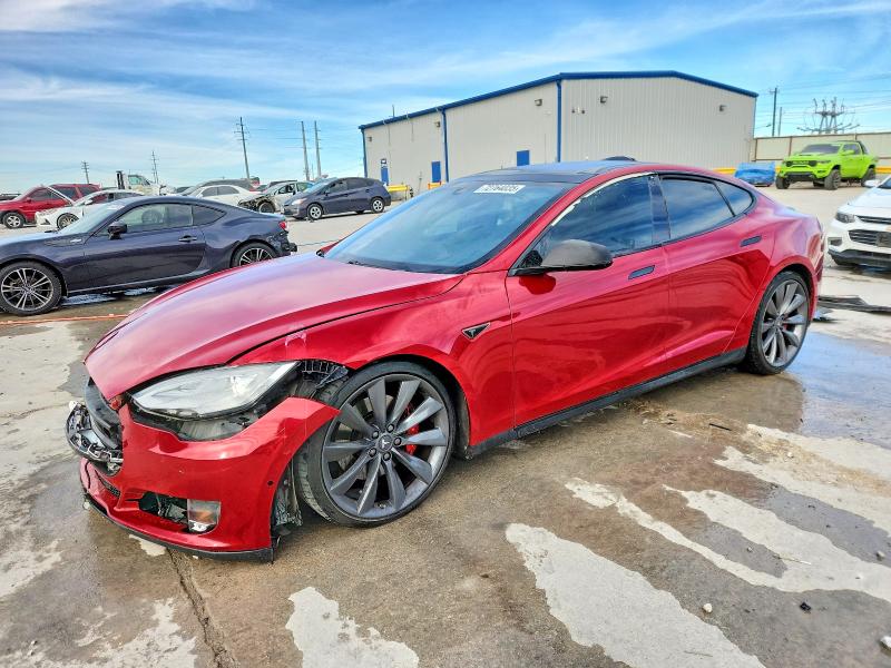 2015 Tesla Model S მანქანა იყიდება აუქციონზე, vin: 5YJSA1H25FFP74109, აუქციონის ნომერი: 72764035