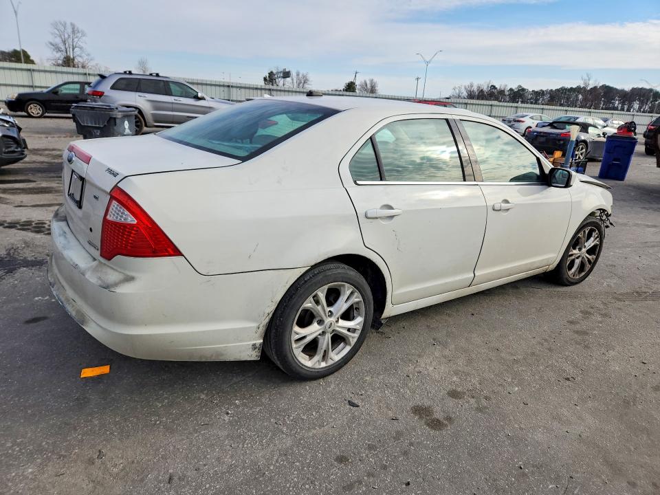 74743325 :رقم المزاد ، 3FAHP0HG0CR187802 vin ، 2012 Ford Fusion مزاد بيع