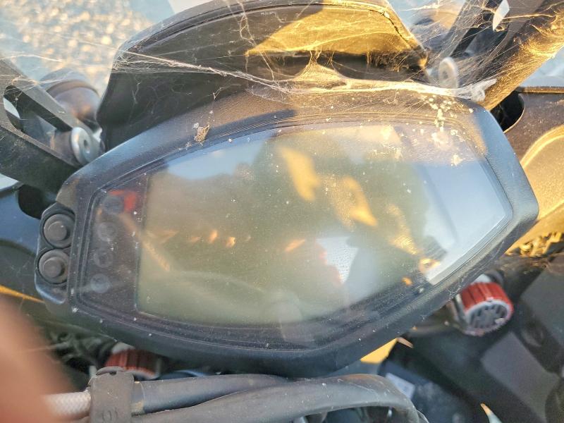73781405 :رقم المزاد ، ZD4VKC015FS000006 vin ، 2015 Aprilia Caponord مزاد بيع
