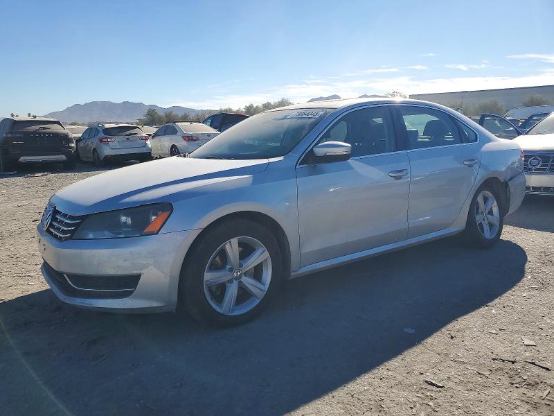 73064045 :رقم المزاد ، 1VWBN7A30DC105716 vin ، 2013 Volkswagen Passat مزاد بيع