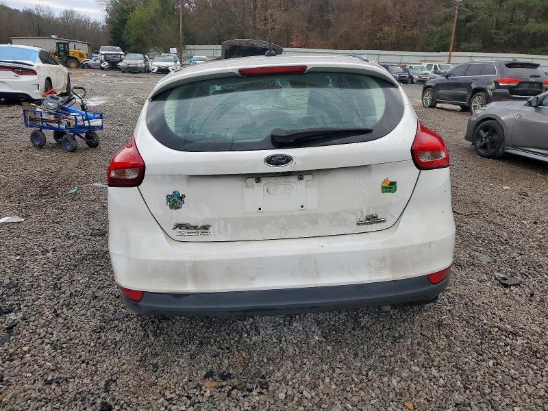 99702515 :رقم المزاد ، 1FADP3K28GL232471 vin ، 2016 Ford Focus مزاد بيع