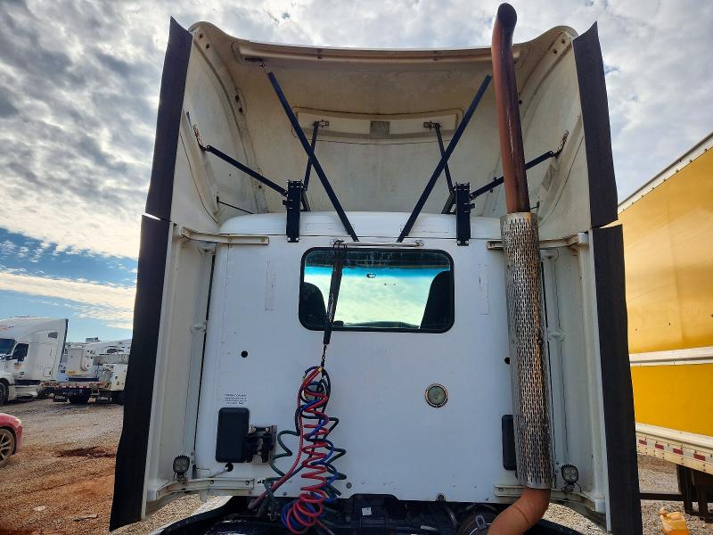 Продажа на аукционе авто 2016 Peterbilt 579, vin: 1XPBA48XXGD339591, номер лота: 72839565