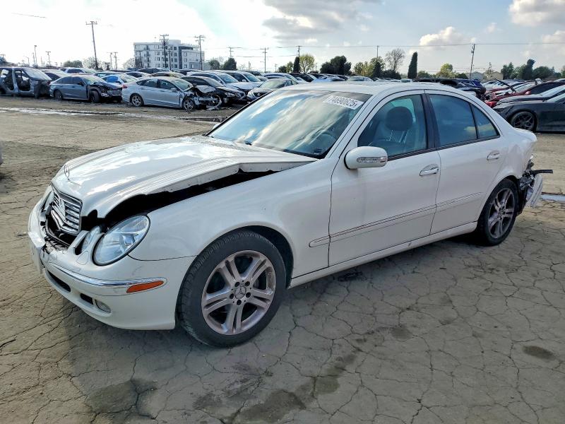 2004 Mercedes-benz E მანქანა იყიდება აუქციონზე, vin: WDBUF70J24A415708, აუქციონის ნომერი: 74690625