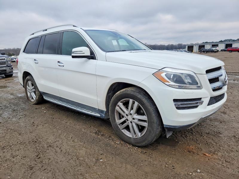 75554965 :رقم المزاد ، 4JGDF6EE0FA575057 vin ، 2015 Mercedes-benz Gl مزاد بيع
