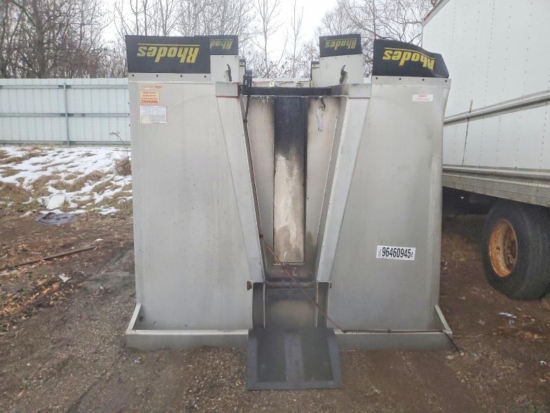 Продажа на аукционе авто 2011 Mac Dump Body, vin: 1A9AD283XBP432337, номер лота: 76827805