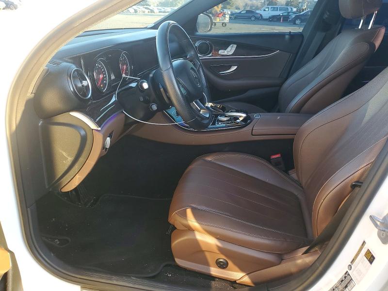 73228485 :رقم المزاد ، WDDZF4JB1JA371702 vin ، 2018 Mercedes-benz E مزاد بيع