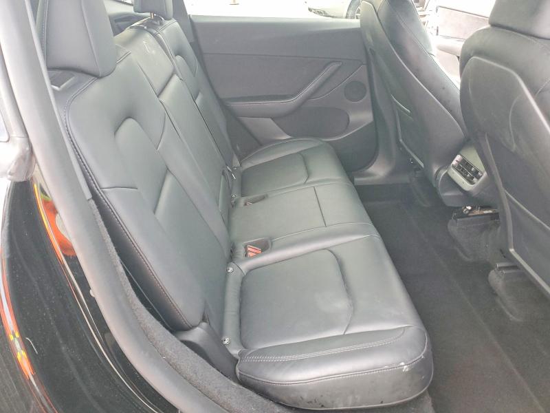 72246625 :رقم المزاد ، 7SAYGDEE2NA008216 vin ، 2022 Tesla Model Y مزاد بيع