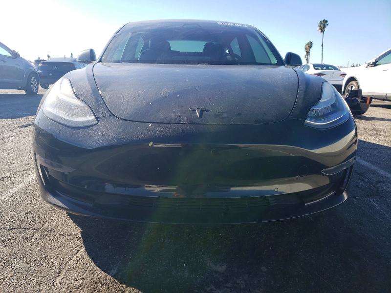 72375195 :رقم المزاد ، 5YJ3E1EB2KF440787 vin ، 2019 Tesla Model 3 مزاد بيع