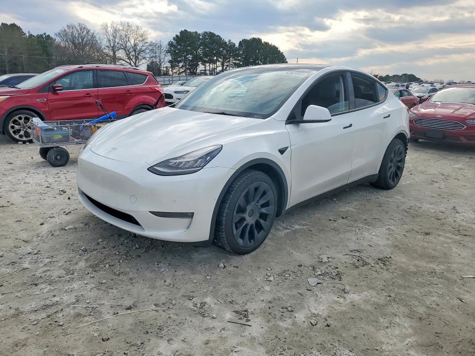 75092055 :رقم المزاد ، 5YJYGDED0MF103718 vin ، 2021 Tesla Model Y مزاد بيع