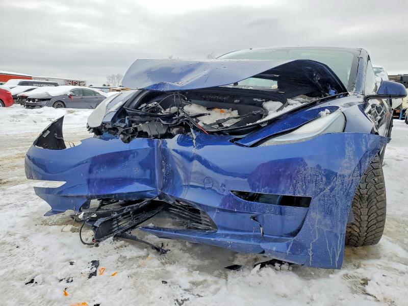 Продажа на аукционе авто 2023 Tesla Model 3, vin: LRW3E1EB6PC843690, номер лота: 98748875