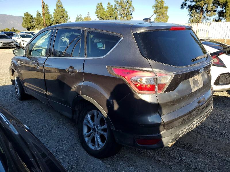 96409955 :رقم المزاد ، 1FMCU0G95HUA82832 vin ، 2017 Ford Escape مزاد بيع