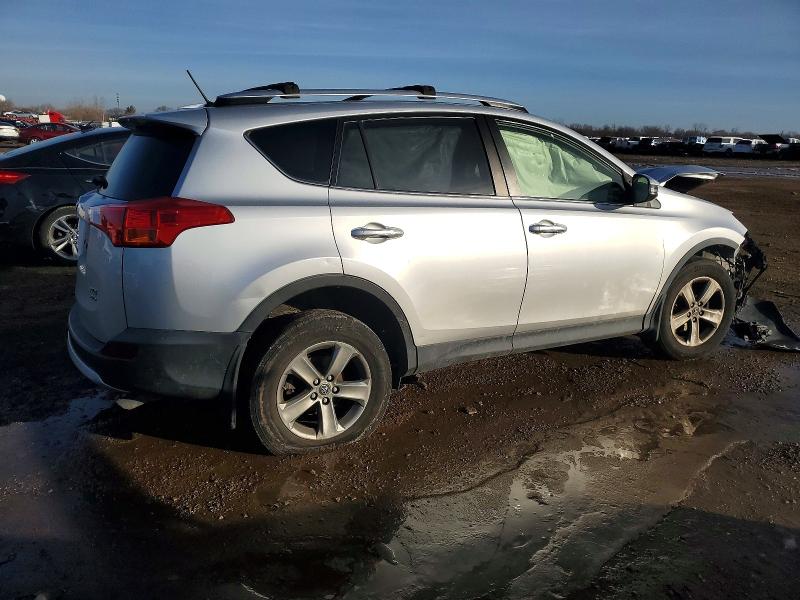 Продажа на аукционе авто 2015 Toyota Rav4, vin: JTMRFREV1FD161151, номер лота: 97152315