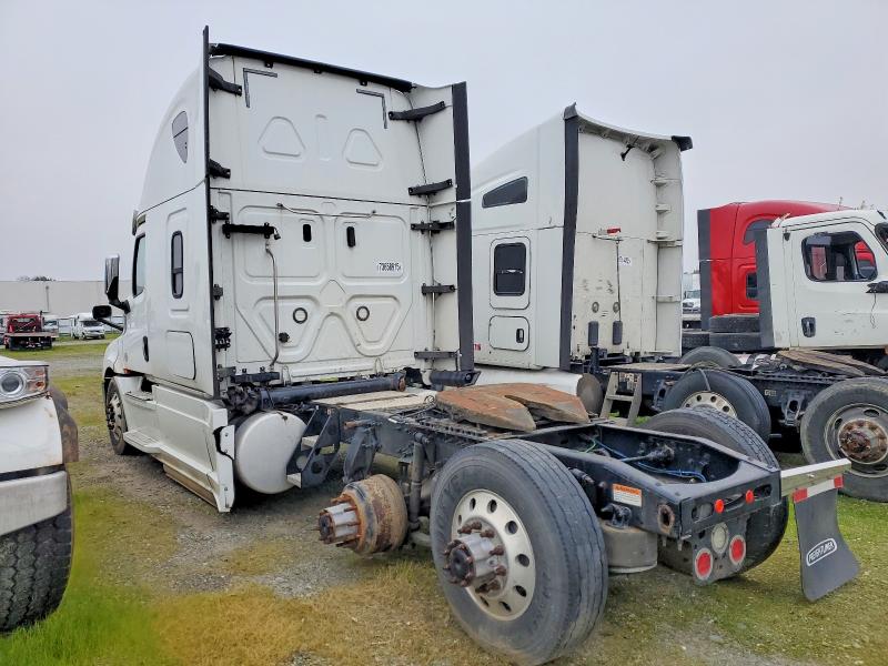 Продажа на аукционе авто 2020 Freightliner Cascadia 1, vin: 3AKJHHDR1LSLL9001, номер лота: 73658915