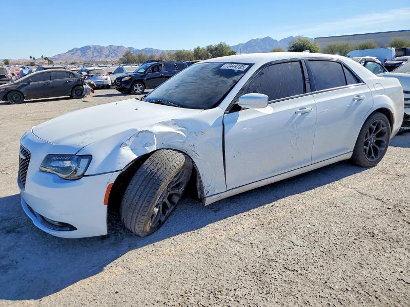 2019 Chrysler 300 მანქანა იყიდება აუქციონზე, vin: 2C3CCABG3KH708086, აუქციონის ნომერი: 73449105